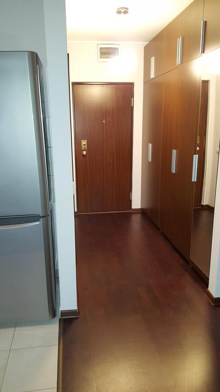 Sunlight Studio Apartment Oradea Bagian luar foto